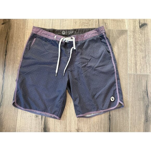 Vuori Shorts Mens Medium Boardshort Swim Trunks Athletic Drawstring Dot Pattern